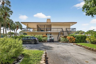 Rare opportunity to reimagine this spacious 4th-floor residence - photo 48