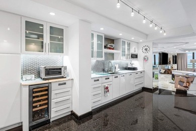 One-of-a-kind 4 BD (3 bed plus office) 4.5 BA in The Addison - photo 6
