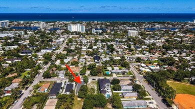 Rare opportunity to own a versatile investment property in the - photo 2