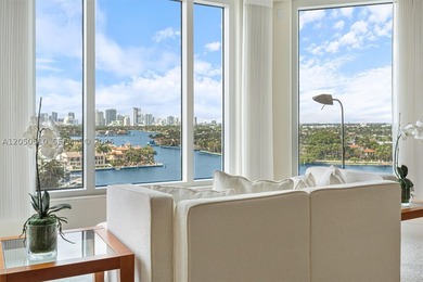 Designer renovated and furnished modern showplace in highly - photo 1