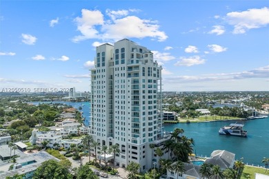 Designer renovated and furnished modern showplace in highly - photo 7