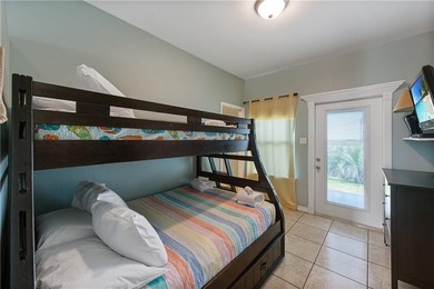 Prime location in Port Aransas! This income-producing property - photo 8