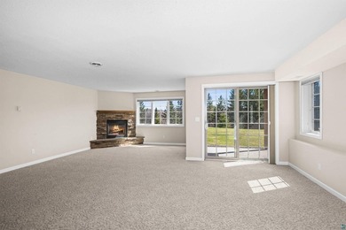 Welcome to this beautifully maintained 4-bedroom, 3-bath - photo 21