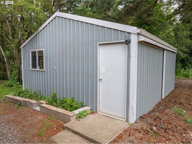 Enjoy life on the outskirts of Port Orford with this beautiful 3 - photo 26