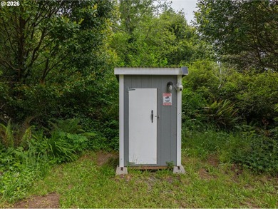 Enjoy life on the outskirts of Port Orford with this beautiful 3 - photo 31