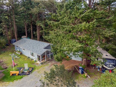 Enjoy life on the outskirts of Port Orford with this beautiful 3 - photo 32