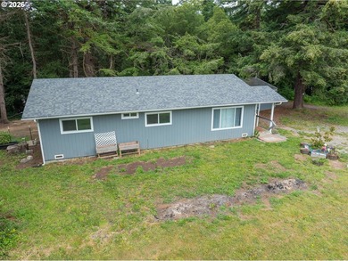 Enjoy life on the outskirts of Port Orford with this beautiful 3 - photo 33