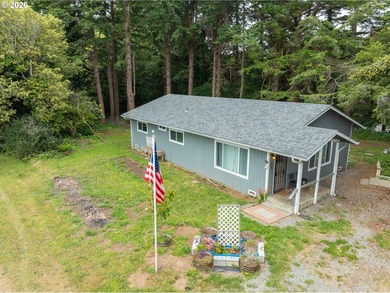 Enjoy life on the outskirts of Port Orford with this beautiful 3 - photo 34