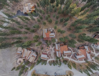 Discover a proven income-producing retreat, perfectly positioned - photo 44