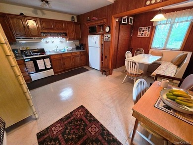 Here's your chance to own a landmark property with history - photo 14