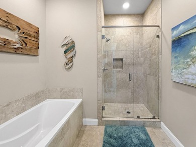Located in the coveted ''A Building'' at Alerio, one of Miramar - photo 17