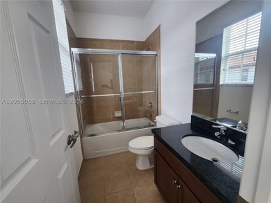 Lakefront, very well-maintained tri-level townhome at Montclair - photo 18