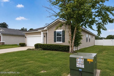 Move-In Ready & Built in 2020! NO CDD LOW HOA Welcome home to - photo 3