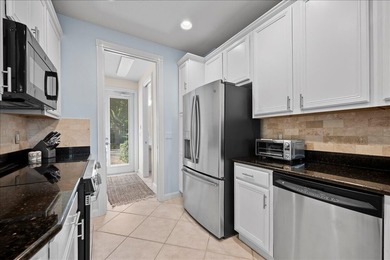 This Fully Furnished, absolutely charming Key West-style - photo 9