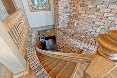 Quality Custom Build Ocean Front Home! First time on the market