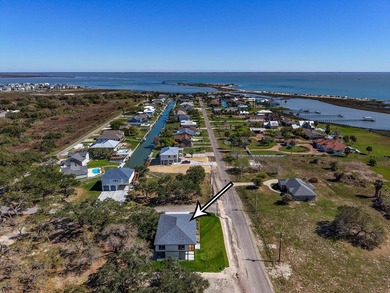 Southern architecture coupled with Texas Coastal vibes. New - photo 8