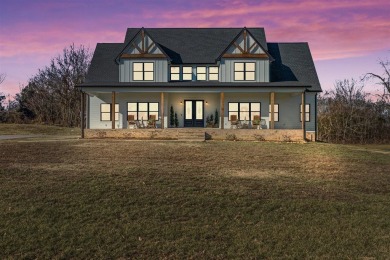 Lake Home For Sale in Glasgow, Kentucky