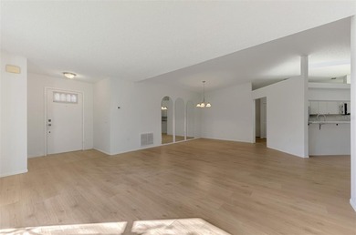 Under contract-accepting backup offers. Enjoy relaxed Florida - photo 11