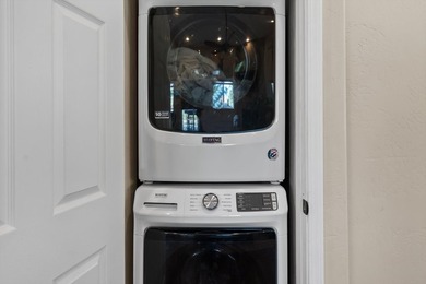 Peek-a-Boo Lake Views & Modern Comfort near Flathead Lake! - photo 11