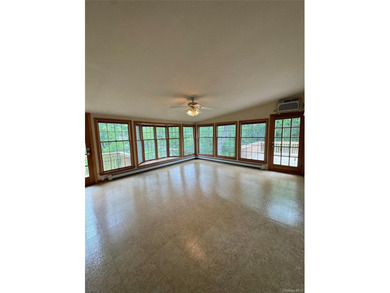 Lakefront opportunity in Lawrence Farms area of Bay Shore! - photo 13