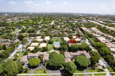ABSOLUTELY GORGEOUS FIRST FLOOR CONDO | PRESTIGIOUS BANYAN - photo 3