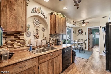 Welcome to this well-maintained Port Charlotte home offering 3 - photo 14