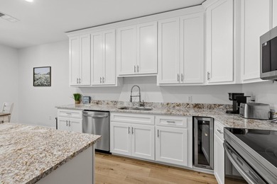 Lake Living Meets Investment Opportunity! Escape to the lake - photo 16