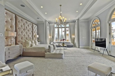Exquisite Italian Villa - A Masterpiece of Timeless Elegance - photo 18