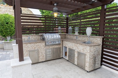 Welcome to your dream home where luxury meets entertainment! - photo 20