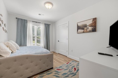 Lake Living Meets Investment Opportunity! Escape to the lake - photo 21