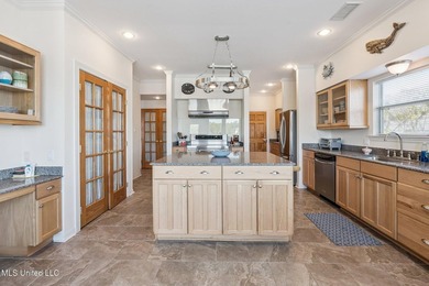 Glorious waterfront property in Pass Christian! This three - photo 8