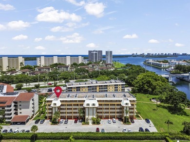 Welcome to this waterfront condominium in Waterway West - photo 1