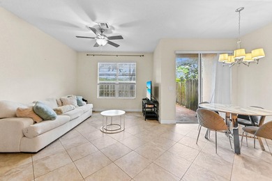 Welcome to this charming townhouse in Charleston Commons, West - photo 8