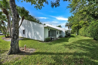 Welcome to this charming and beautifully upgraded 3-bedroom - photo 8