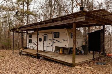 Nestled in the rolling hills of Warren County, Mississippi, this - photo 41