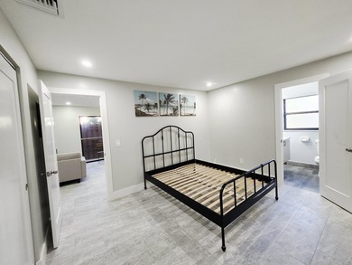 Welcome to easy, first-floor living in this beautifully - photo 6