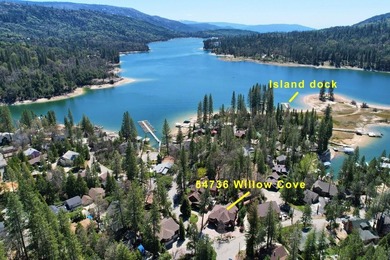 Experience mountain elegance and lake living in this custom 3 - photo 3