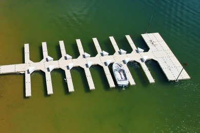 Experience mountain elegance and lake living in this custom 3 - photo 4