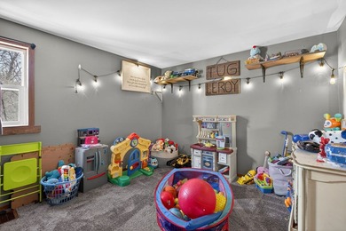 Welcome to this Cute and Quaint updated 3 bedroom ranch style - photo 14