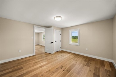 Fully renovated and move-in ready, this charming 2-bedroom home - photo 18