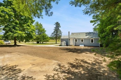 Fully renovated and move-in ready, this charming 2-bedroom home - photo 26