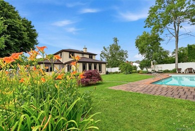 New To Market! Beautifully appointed and architecturally - photo 32