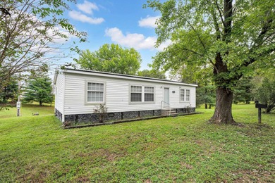 (private lake, pond, creek) Home Sale Pending in Clay Kentucky