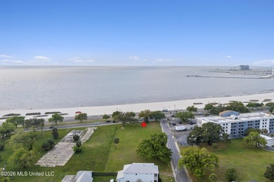 3 Vacant Lots to be sold together. Equals Approximately 1 acre - photo 2