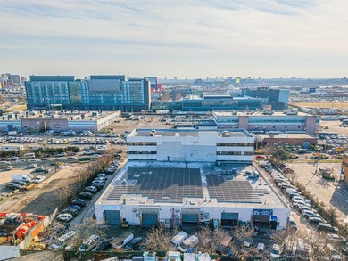 Prime office building located along the busy commercial corridor - photo 12