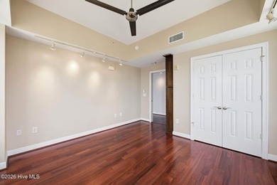 Feel like you're on top of the world in this spectacular custom - photo 26