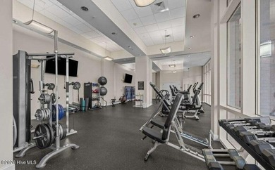 Feel like you're on top of the world in this spectacular custom - photo 36