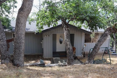 Lake Home For Sale in Montague, California