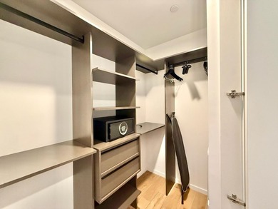 Beautiful and captivating studio on the 39th Floor at The Elser - photo 10