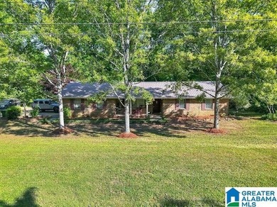 This beautiful 4 bedroom, 2 bath home sits on 1 +/- Acre - photo 3